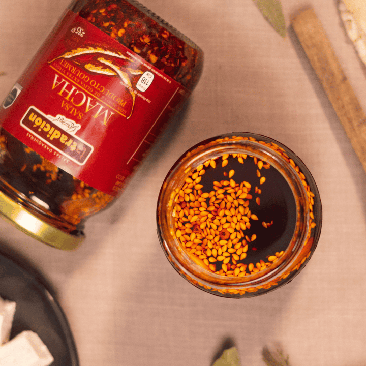 Salsa Macha Con Chapulines, Semillas Y Aceite de Olivo 236 GR | Sabor de Oaxaca